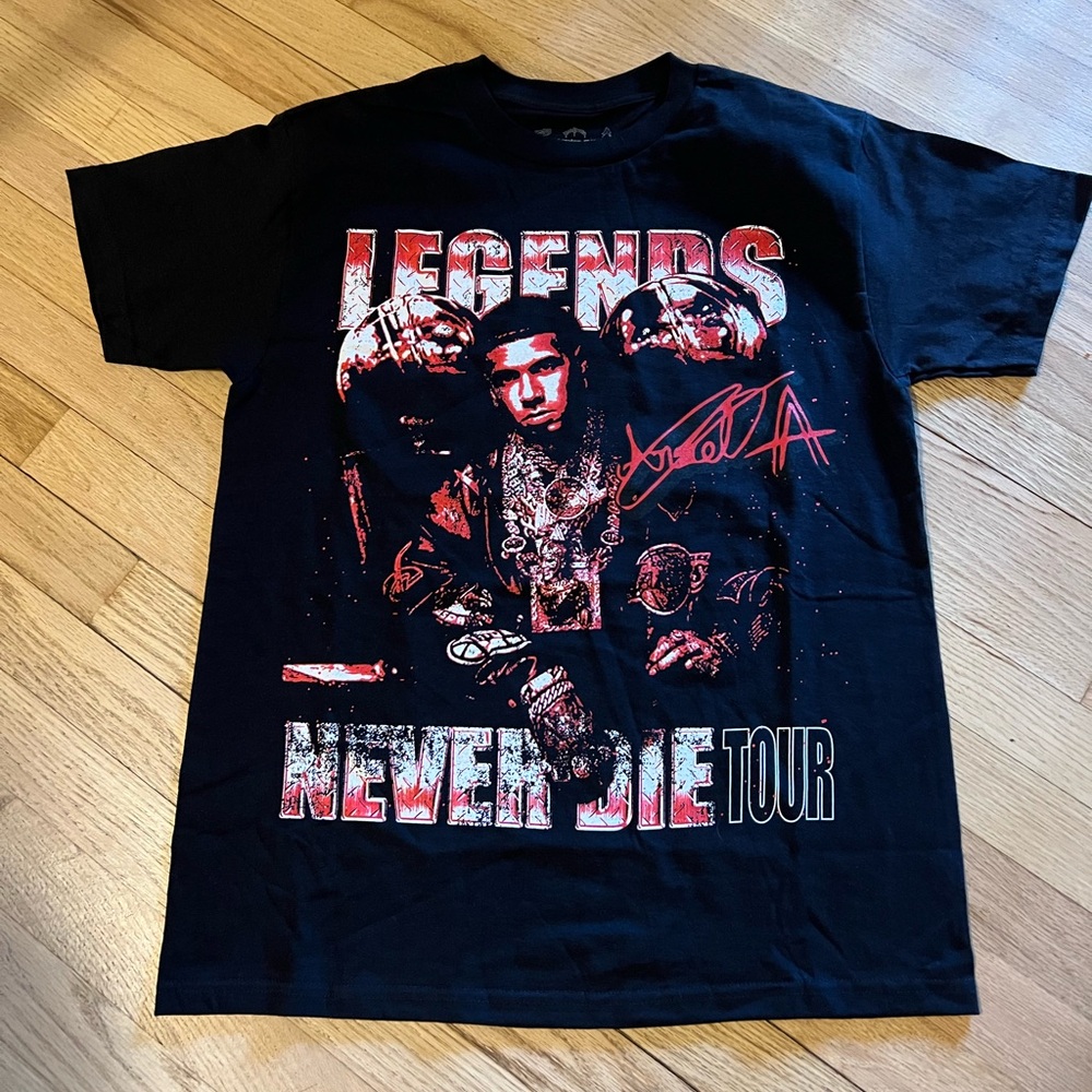 Anuel Legends Never Die Tour Shirt USA 2023 Graphic Shirt Men’s MD. RARE